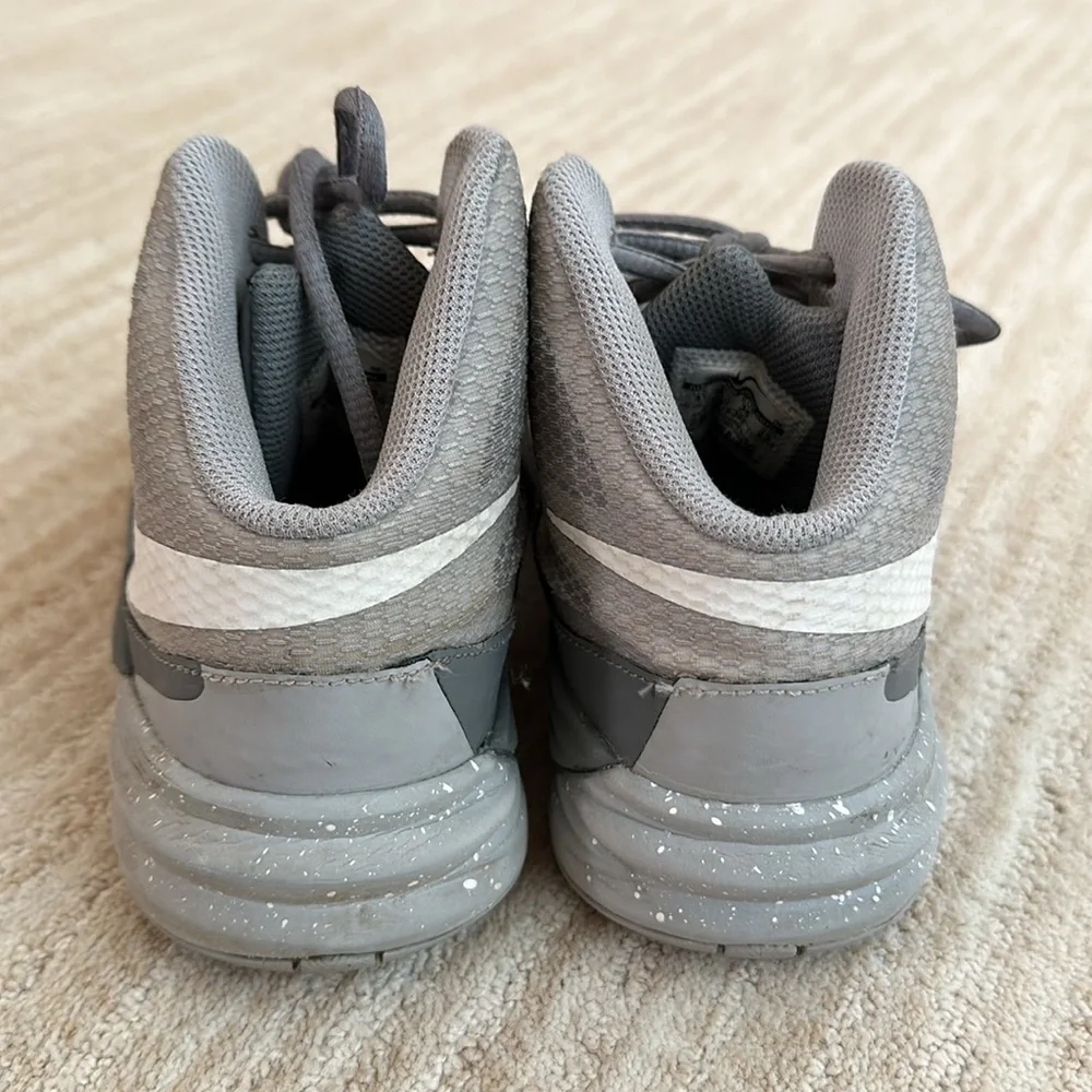 Nike Prime Hype DF 2 Cool Grey (GS) White Wolf Grey Style 807613-002 Size 4